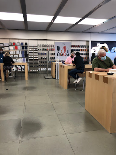 Apple Friendly Center - Thumbnail
