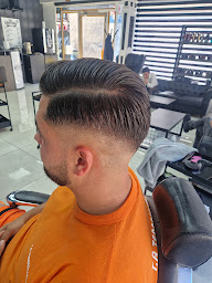 Photo n°5 de ELİTE COİFFURE à Saint-Fons (Salon de coiffure)