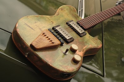 Shiver Guitar, Handcrafted Electric Guitars