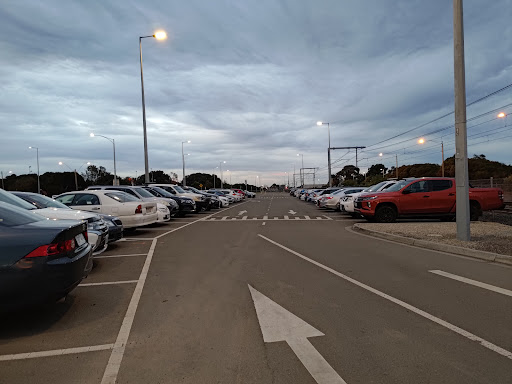 Huntingdale Station Djerring Trail Parking - Thumbnail