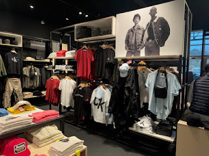 Photo n°3 de Blackstore Urrugne à Urrugne (Magasin de vêtements)