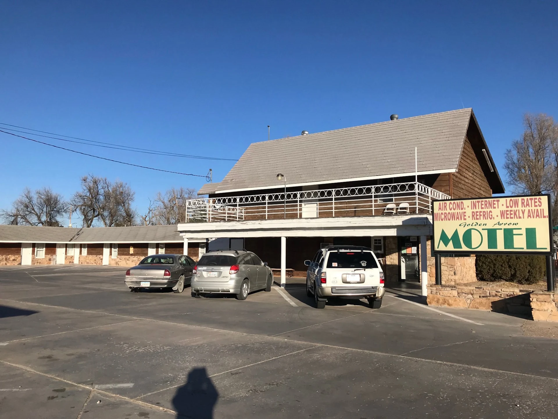 Golden Arrow Motel