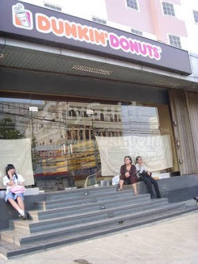 Dunkin' Donuts, Author: R Teddy