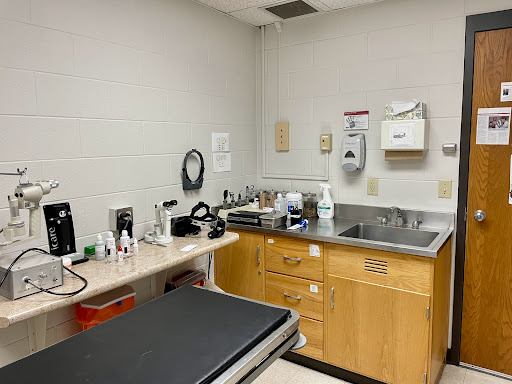 UW Veterinary Care - Thumbnail