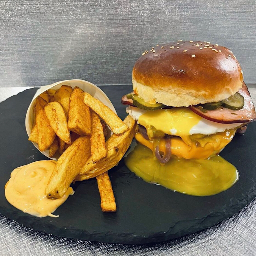 Photo 3 - Big Burger Luxe