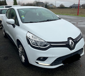 Photo n°11 de DHT Automobiles - Garage automobile à Couesmes-Vaucé à Couesmes-Vaucé (Vendeur de voitures d'occasion)