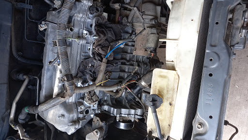 Taller mecánico y refacciones NAVARRiOS