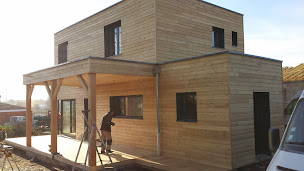 Photo n°5 de SARL Y.TAILLANDIER à Saint-Jean-Soleymieux (Constructeur d'abris de jardin)