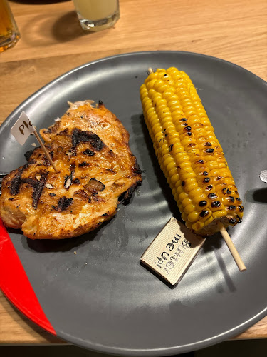 Nando's Vauxhall Arches Phone number