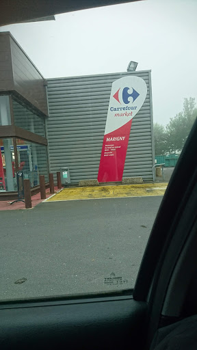 Carrefour Drive