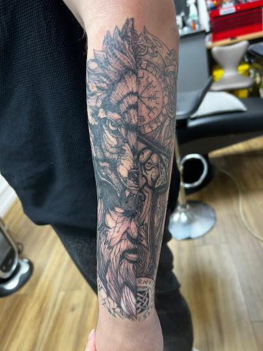 Absalut Ink Tattoo Parlour