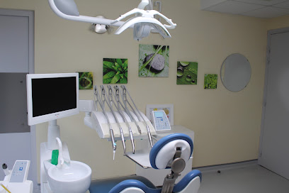 Dr HAUROU PATOU - Dentiste