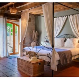 Photo n°25 de Les Roulottes du petit Gouffre de Padirac spa privatif et La Grange à Padirac (Spa en extérieur)