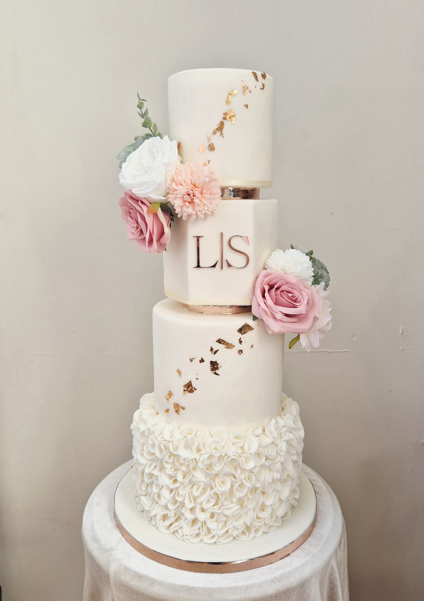 Laura's Lovely Bakes - Cakes & Sweets - photo 1