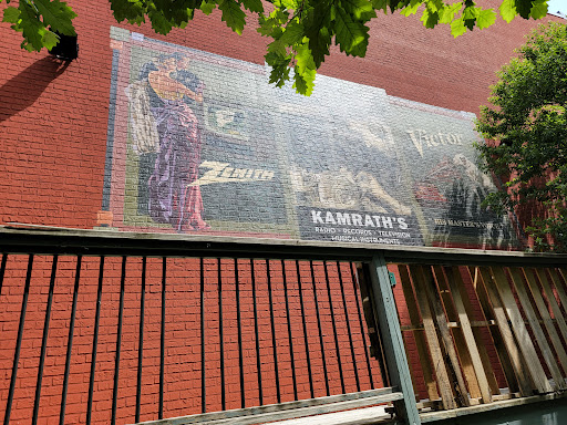 Walldog Mural - Kamrath Radio and TV Store - Thumbnail
