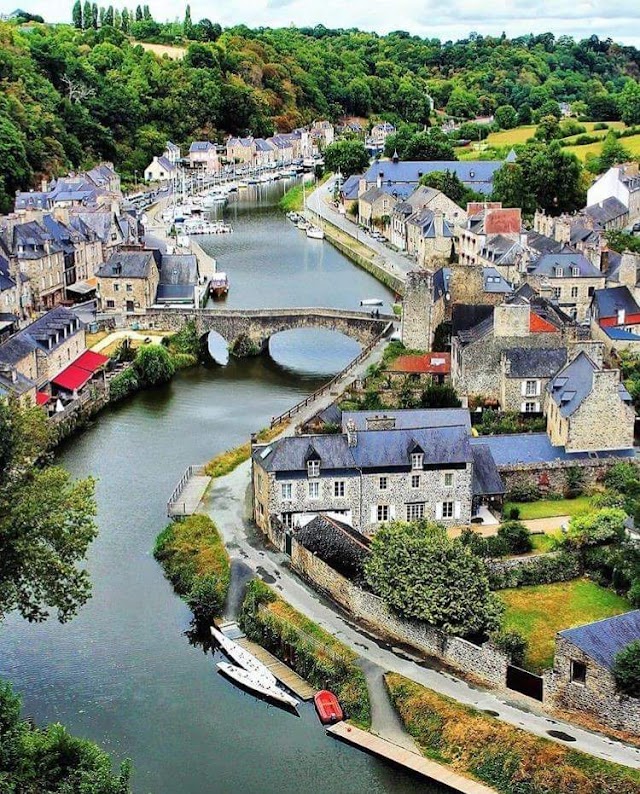 Dinan