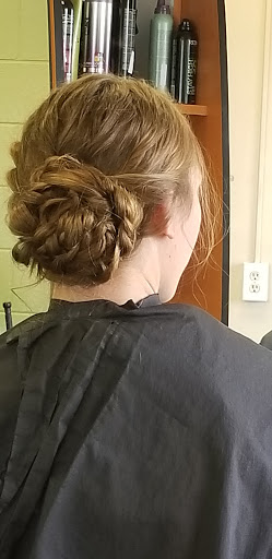 Laura D's Hair & Day Spa - Thumbnail