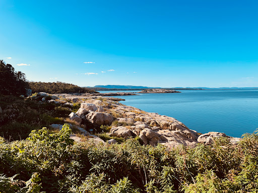 Brandy Pot Island Lighthouse - Thumbnail