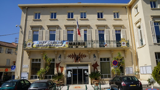 Mairie de Pierrefeu-du-Var 83390 - Thumbnail