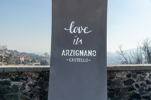 Love in Arzignano - Castello - Panchina degli Innamorati a forma di cuore - Thumbnail