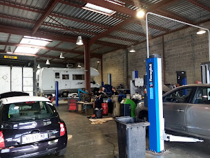 Photo n°7 de AD Carrosserie et Garage Expert CORMIER à Saint-Langis-lès-Mortagne (Atelier de carrosserie automobile)