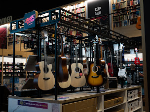 Photo n°1 de Rockstation Sauveterre-de-Guyenne à Sauveterre-de-Guyenne (Magasin de musique)