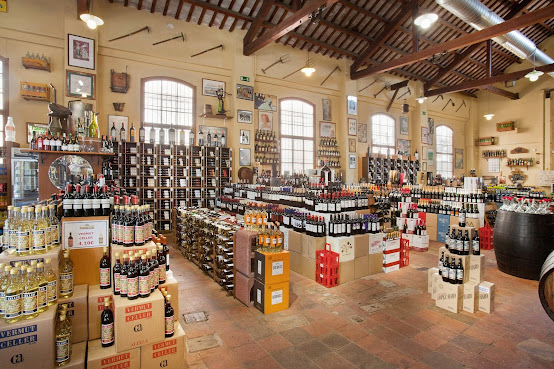 Companyia d'Alella, Celler i Taverna by null