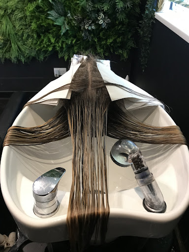 Raw Hair Salon Beckenham Gallery - United Kingdom