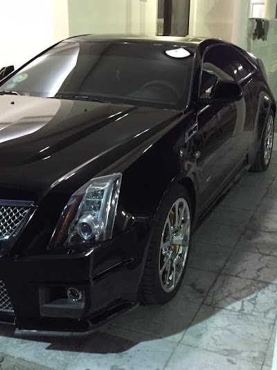 Photos of In&out car polishing