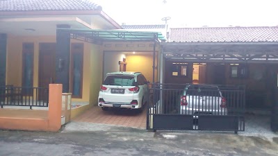 Photos of Bidan Triningsih