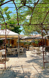 Photo n°46 de Brasserie du Faubourg Saint Simon à Toulouse (Cave à vins)