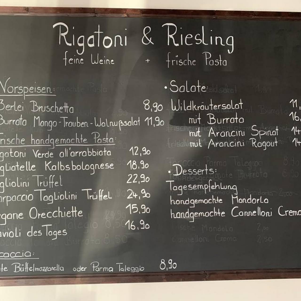 Rigatoni &amp; Riesling - FRISCHE PASTA &amp; FEINE WEINE
