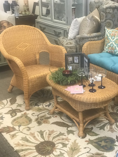 Consigner's Collection - Visual