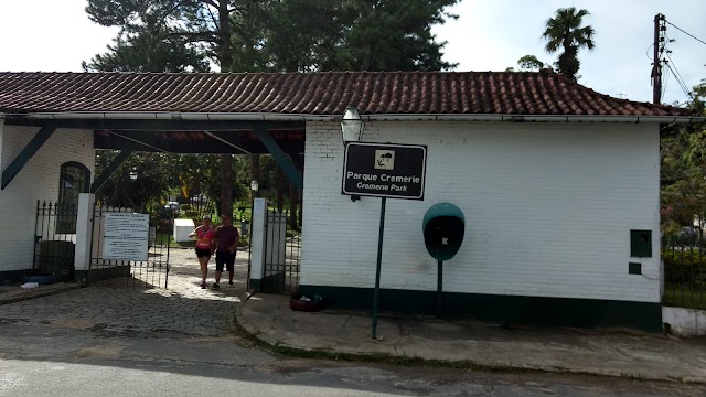 Parque Crémerie