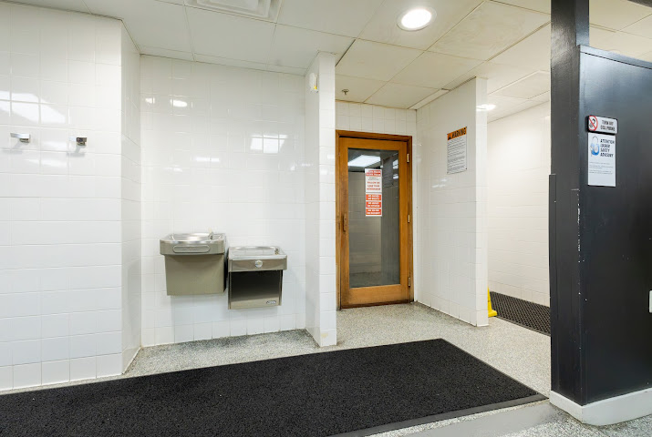 Hollywood Health Club by null