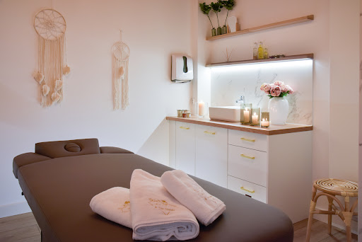 Pour La Beaute Medycyna Estetyczna Modelowanie Sylwetki Trening EMS Icoone Cooltech Masaże