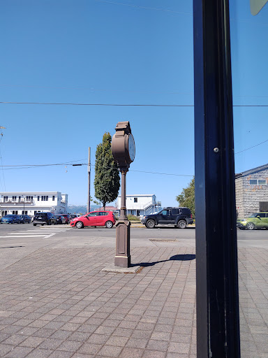 Astoria Transit Center - Thumbnail