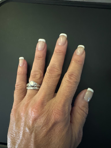 Noire the Nail Bar of Naples - Thumbnail