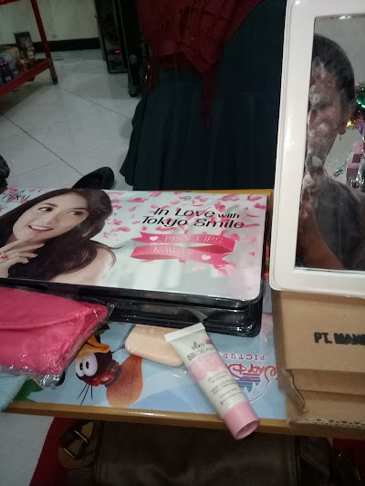 Photos of Galuh Accessories