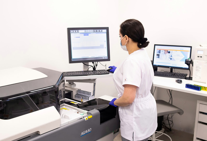 Посмішка обслуговуючого персоналу