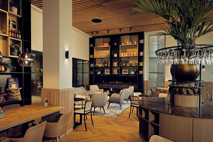 The Market Hotel by null