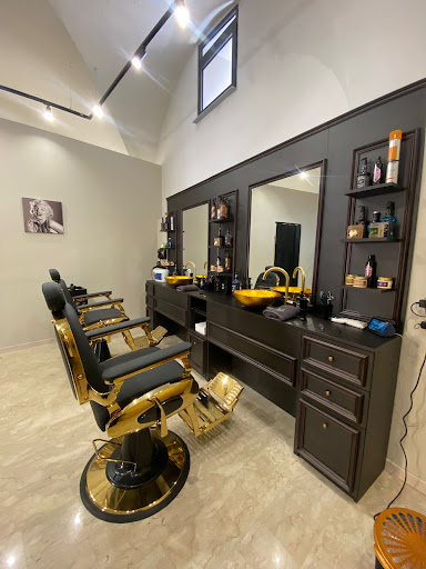 Riki Barber Shop