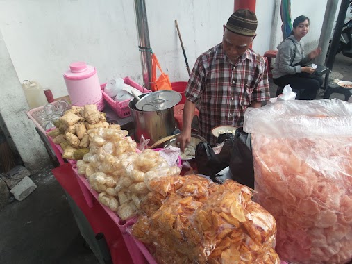 Ketupat Sayur Padang Uni Yurnidah, Author: Ari Tristianto Wibowo