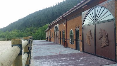 Photos of Kocaeli B&uuml;y&uuml;kşehir Belediyesi Atlı Eğitim Merkezi