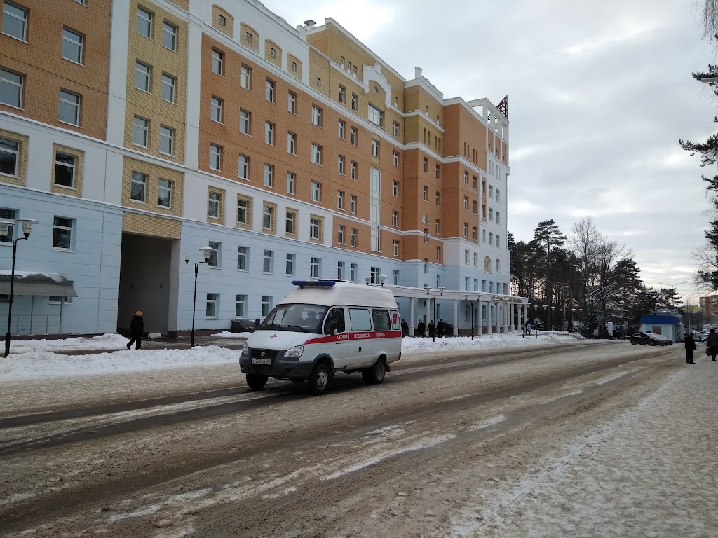 Областная больница вишневского. Областная больница Калуга. Областная больница Анненки Калуга. Больница на улице Вишневского Калуга. Областная детская больница гор Калуга.