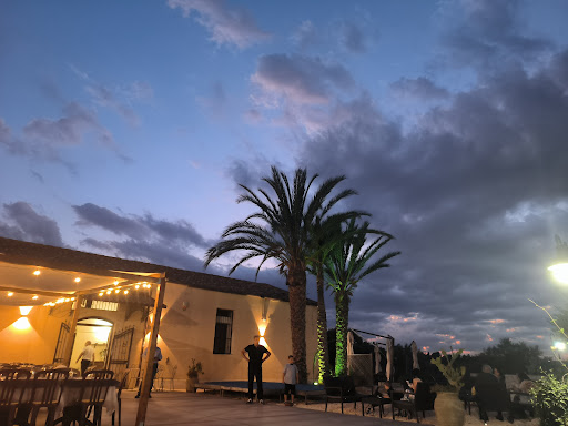 Due Colonne Ristorante Pizzeria Ricevimenti - Thumbnail