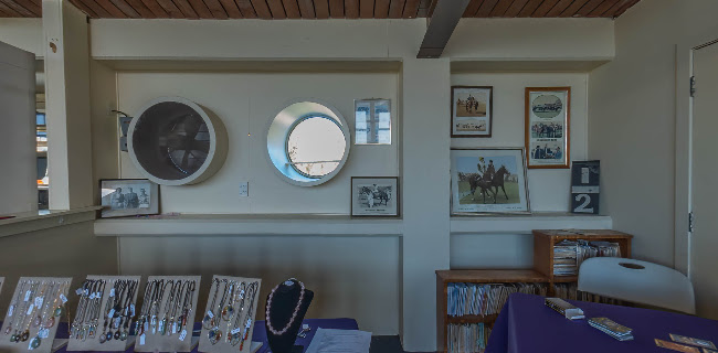 Comments and reviews of Wingatui Race Course