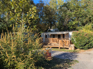 Photo n°2 de Camping Les Peupliers en sud Ardèche à Vogüé à Vogüé (Terrain de camping)