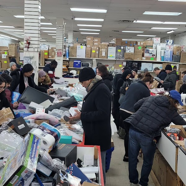 ALL FOR LESS Amz liquidation store photo 1