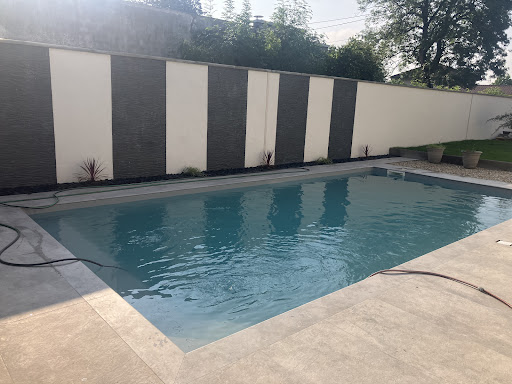 Photo de SARL BARAN Maçonnerie - Rénovation - Villa - Piscine - Terrasse - Carrelage à Laiz (01290)